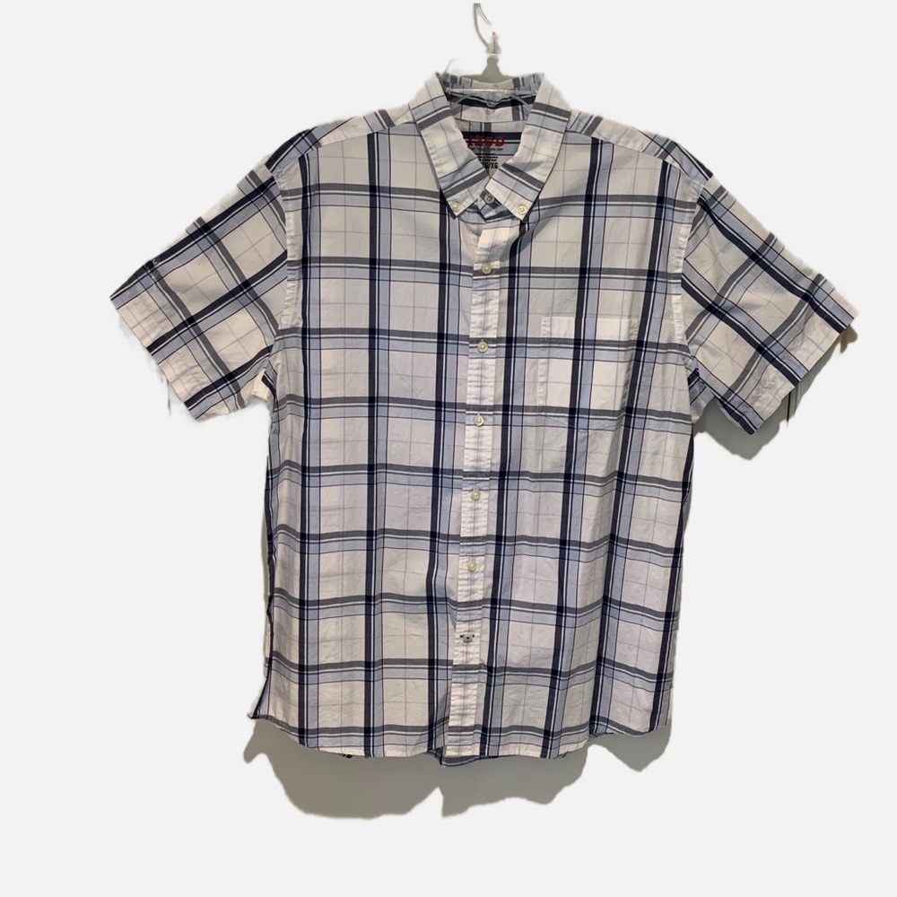 IZOD, Short sleeve shirt,Blue and White.  Button front, size XL.